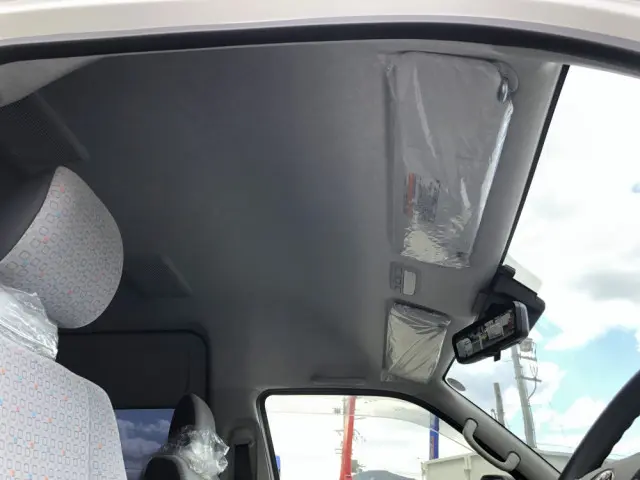 トヨタ ハイエースコミューター 3DF-GDH223B(2WD)の写真45