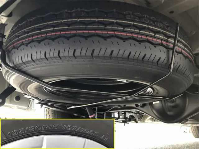 トヨタ ハイエースコミューター 3DF-GDH223B(2WD)の写真47