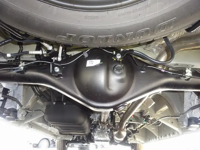 トヨタ ハイエースコミューター 3DF-GDH223B(2WD)の写真9