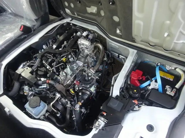トヨタ ハイエースコミューター 3DF-GDH223B(2WD)の写真10