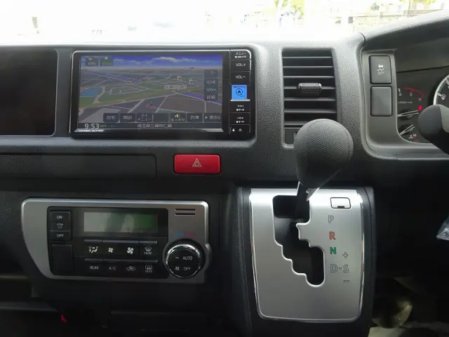 トヨタ ハイエースコミューター 3DF-GDH223B(2WD)の写真34