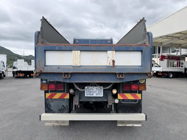 いすゞ ギガ QKG-CXZ77AT(6x4)の写真8