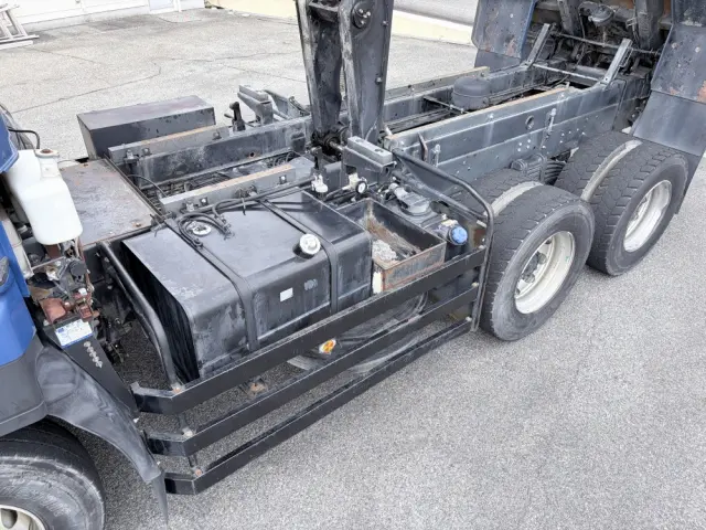 いすゞ ギガ QKG-CXZ77AT(6x4)の写真23