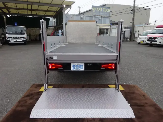 三菱 キャンター 2RG-FGA50(4WD)の写真3