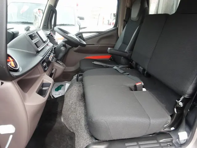 三菱 キャンター 2RG-FGA50(4WD)の写真29