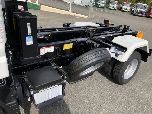 三菱 キャンター 2RG-FBAV0(2WD)の写真25