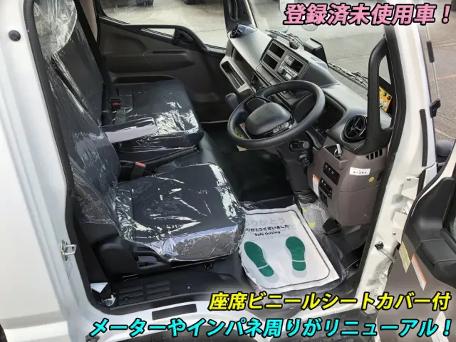 三菱 キャンター 2PG-FEB90(2WD)の写真4