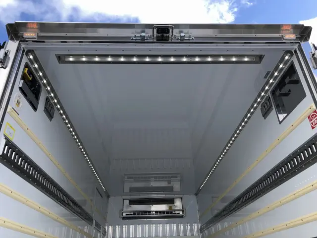 三菱 キャンター 2RG-FEB80(2WD)の写真19