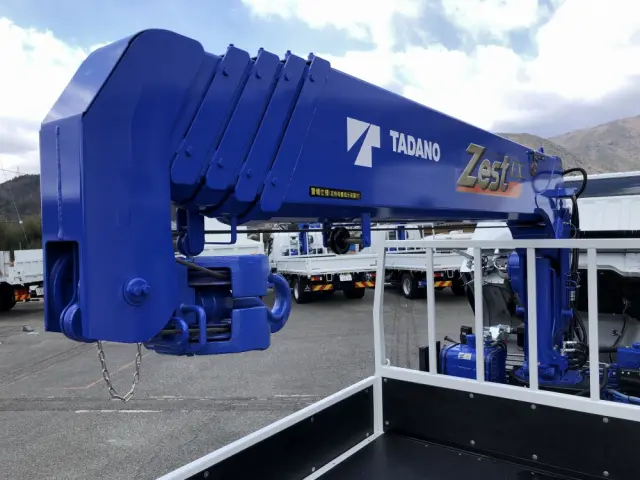 三菱 キャンター 2PG-FEB90(2WD)の写真12