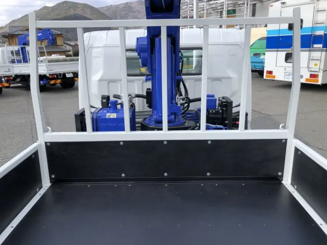 三菱 キャンター 2PG-FEB90(2WD)の写真22