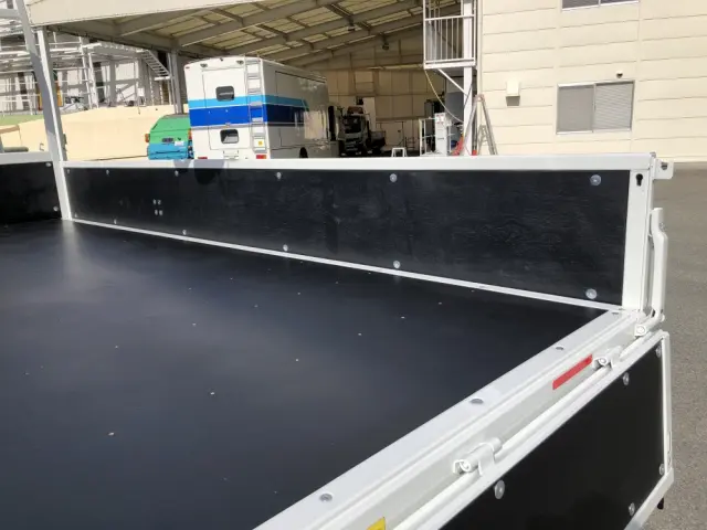 三菱 キャンター 2PG-FEB90(2WD)の写真25