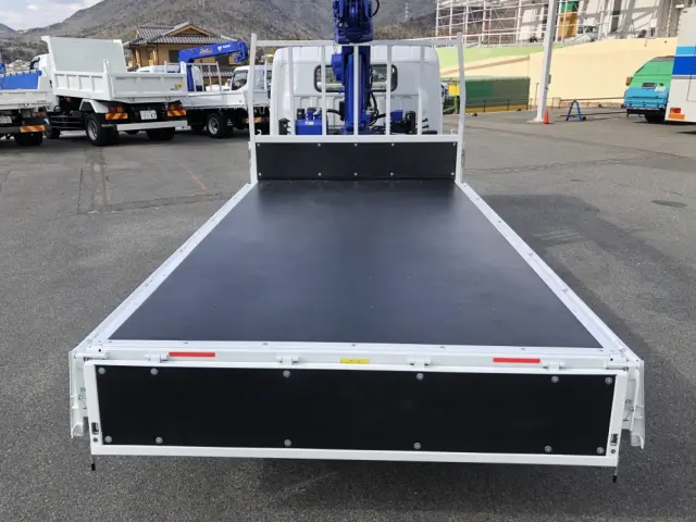 三菱 キャンター 2PG-FEB90(2WD)の写真26