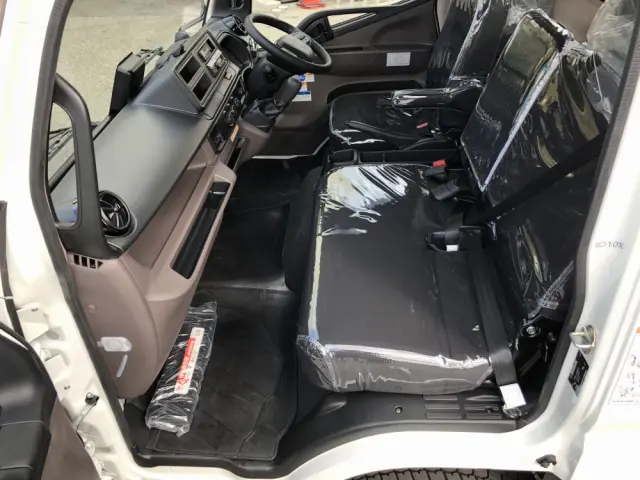 三菱 キャンター 2PG-FEB90(2WD)の写真36