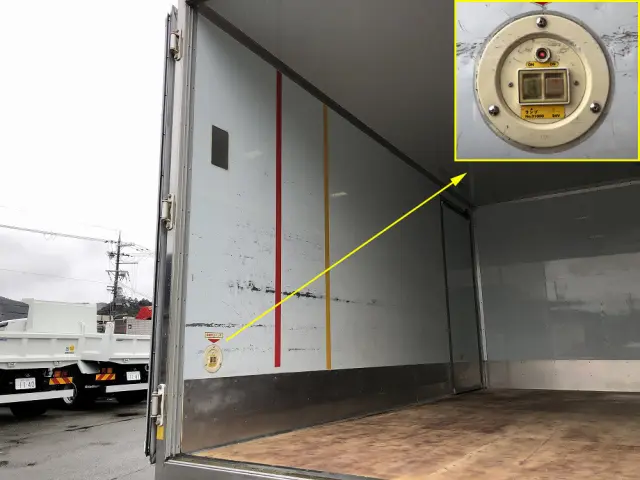 いすゞ エルフ TPG-NPR85YN(2WD)の写真11