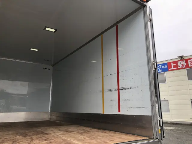 いすゞ エルフ TPG-NPR85YN(2WD)の写真12