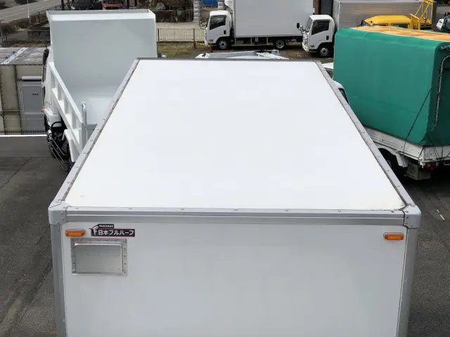 いすゞ エルフ TPG-NPR85YN(2WD)の写真24