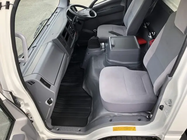 いすゞ エルフ TPG-NPR85YN(2WD)の写真33
