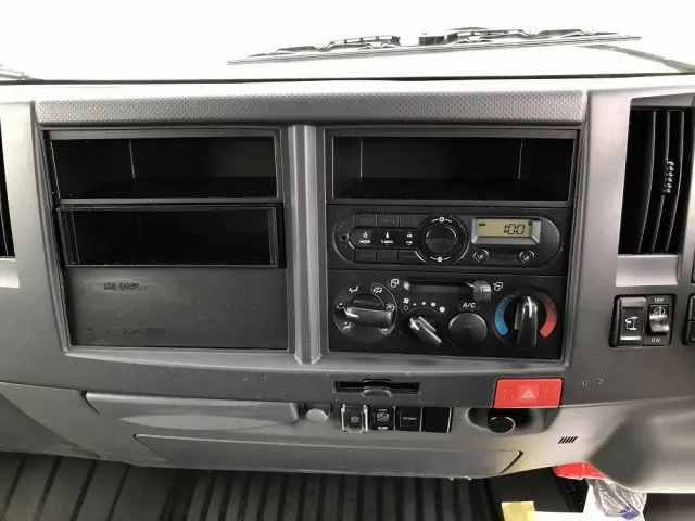 いすゞ エルフ TPG-NPR85YN(2WD)の写真38