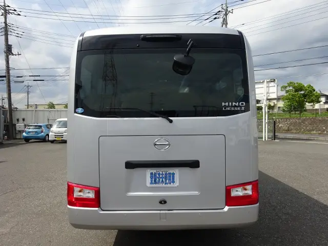 日野 リエッセⅡ 2WG-GDB110M(2WD)の写真3