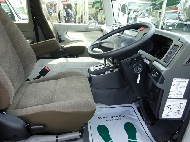 日野 リエッセⅡ 2WG-GDB110M(2WD)の写真4