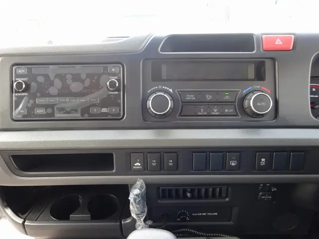 日野 リエッセⅡ 2WG-GDB110M(2WD)の写真37