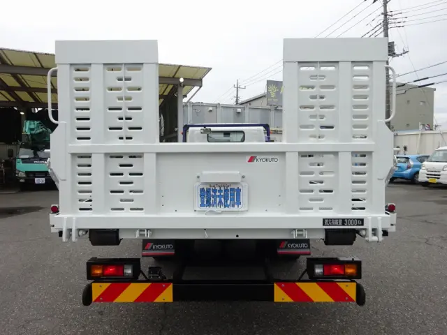 三菱 キャンター 2PG-FEB80(2WD)の写真3