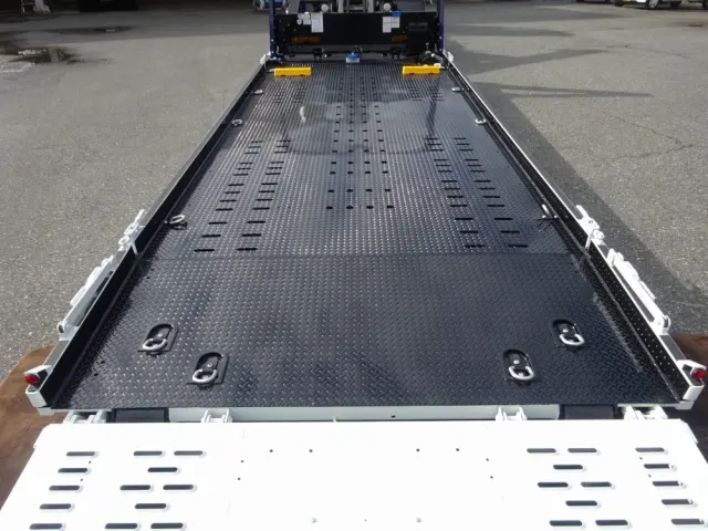 三菱 キャンター 2PG-FEB80(2WD)の写真13