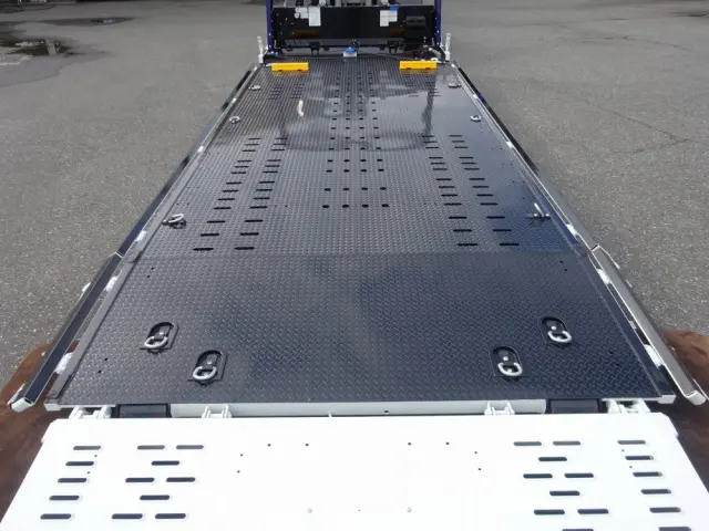 三菱 キャンター 2PG-FEB80(2WD)の写真14