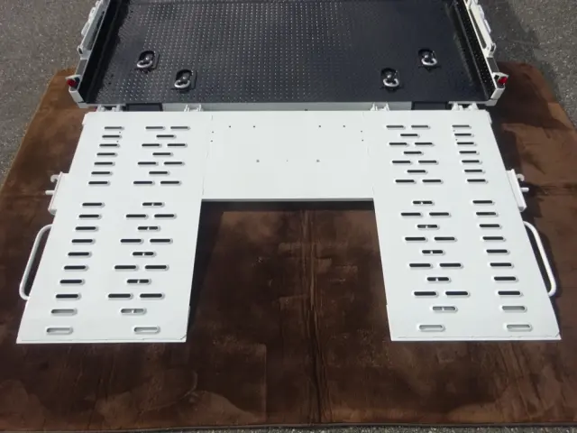 三菱 キャンター 2PG-FEB80(2WD)の写真16