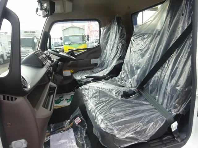 三菱 キャンター 2PG-FEB80(2WD)の写真31