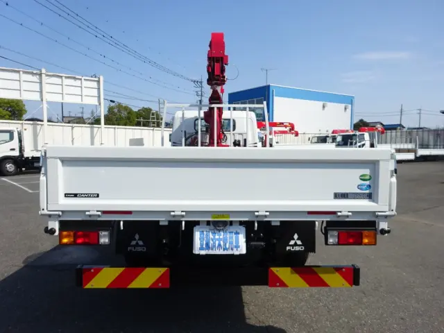 三菱 キャンター 2PG-FEB90(2WD)の写真3