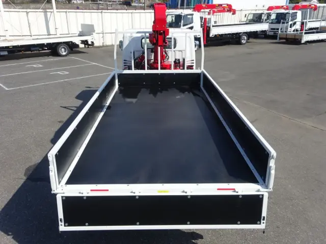 三菱 キャンター 2PG-FEB90(2WD)の写真8