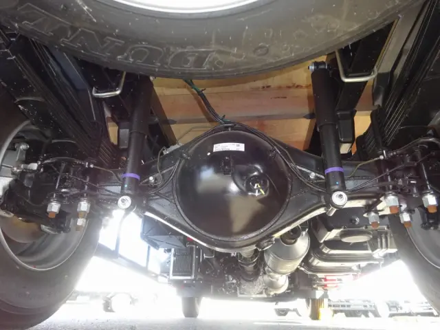 三菱 キャンター 2PG-FEB90(2WD)の写真9