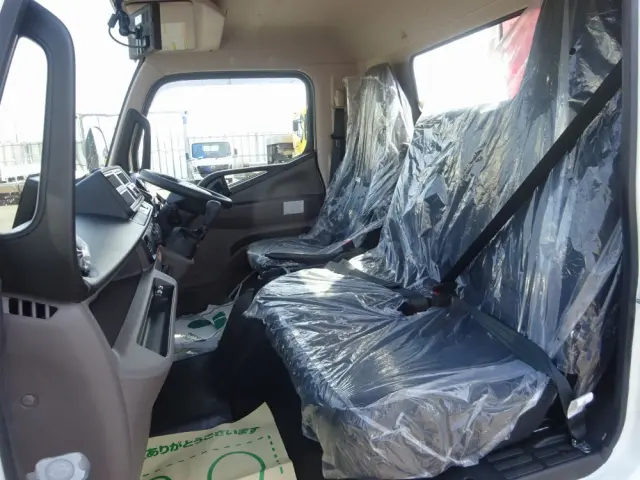 三菱 キャンター 2PG-FEB90(2WD)の写真35