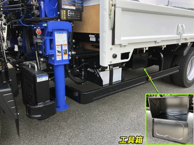 三菱 キャンター 2PG-FEB90(2WD)の写真34