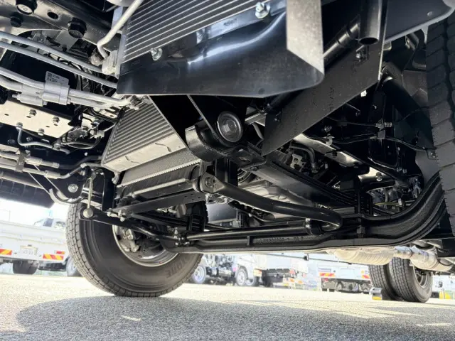 三菱 キャンター 2PG-FEB90(2WD)の写真33