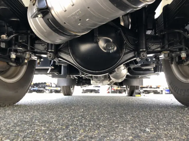 三菱 キャンター 2RG-FEAV0(2WD)の写真9