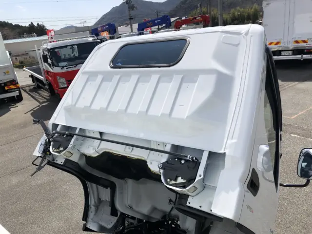 三菱 キャンター 2RG-FEAV0(2WD)の写真31