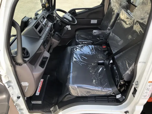 三菱 キャンター 2RG-FEAV0(2WD)の写真35