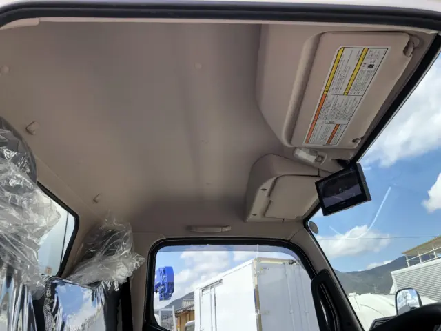 三菱 キャンター 2RG-FEAV0(2WD)の写真43