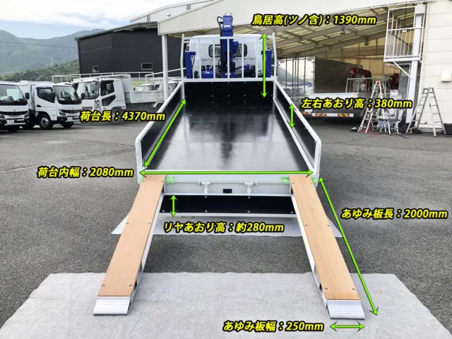 三菱 キャンター 2PG-FEB90(2WD)の写真8