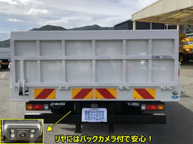 三菱 キャンター 2PG-FEB90(2WD)の写真3