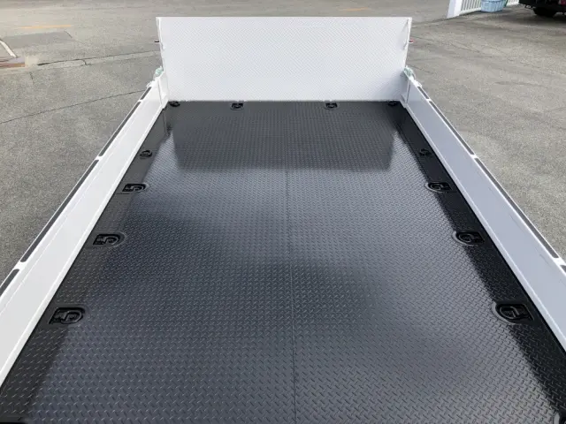 三菱 キャンター 2PG-FEB90(2WD)の写真17