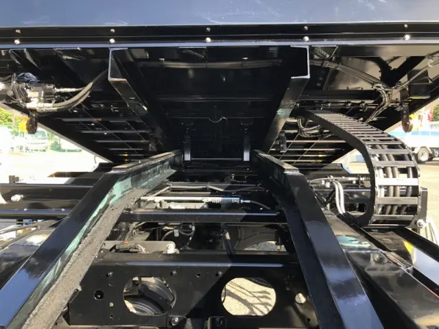 三菱 キャンター 2PG-FEB90(2WD)の写真24