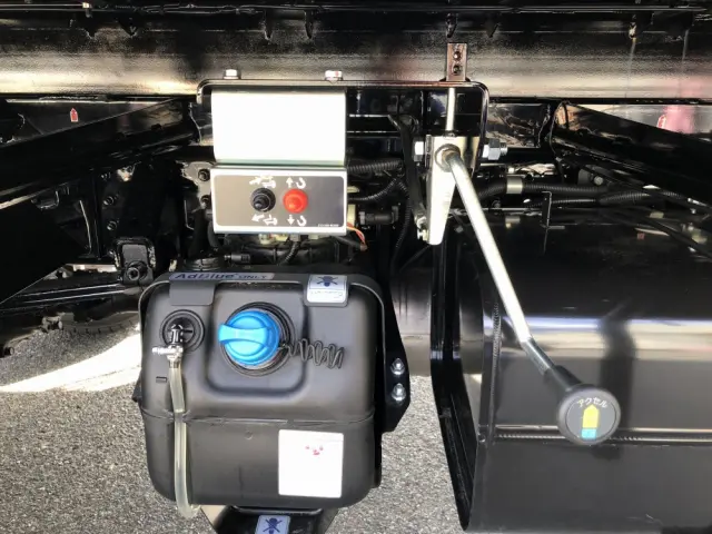 三菱 キャンター 2PG-FEB90(2WD)の写真26