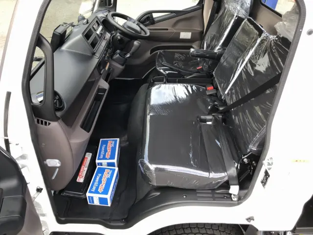 三菱 キャンター 2PG-FEB90(2WD)の写真36