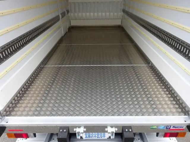 三菱 キャンター 2RG-FEB80(2WD)の写真17