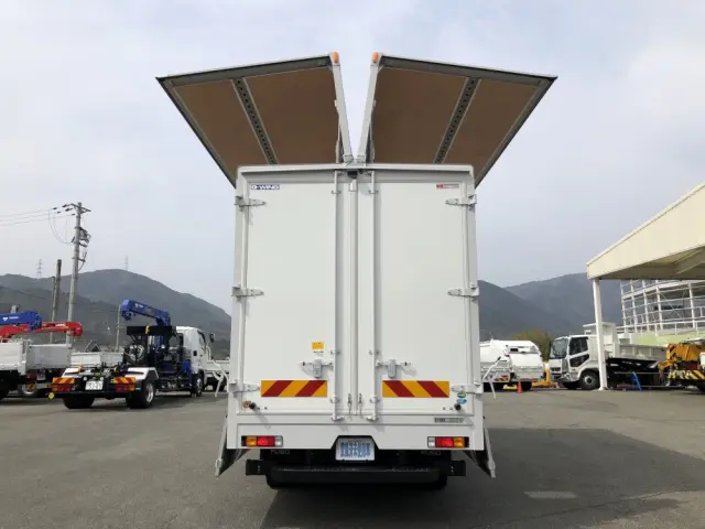 三菱 キャンター 2PG-FEB90の写真18