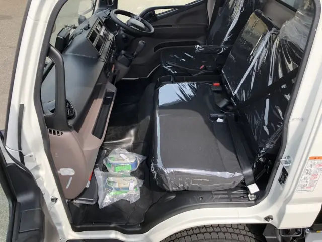 三菱 キャンター 2PG-FEB90の写真33