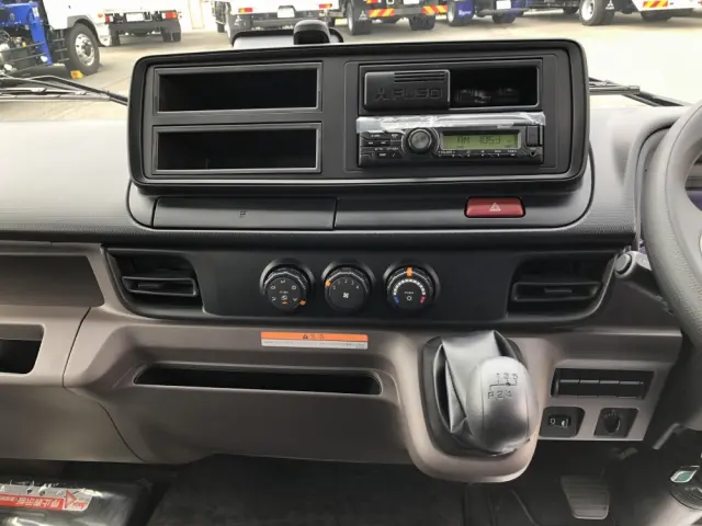 三菱 キャンター 2PG-FEB90の写真38